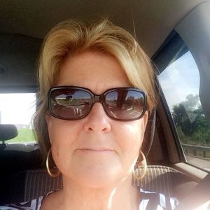 Meet your Posher, Peggy